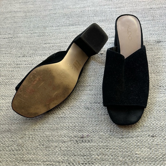 Black Velvet Aldo Heels - Picture 7 of 8